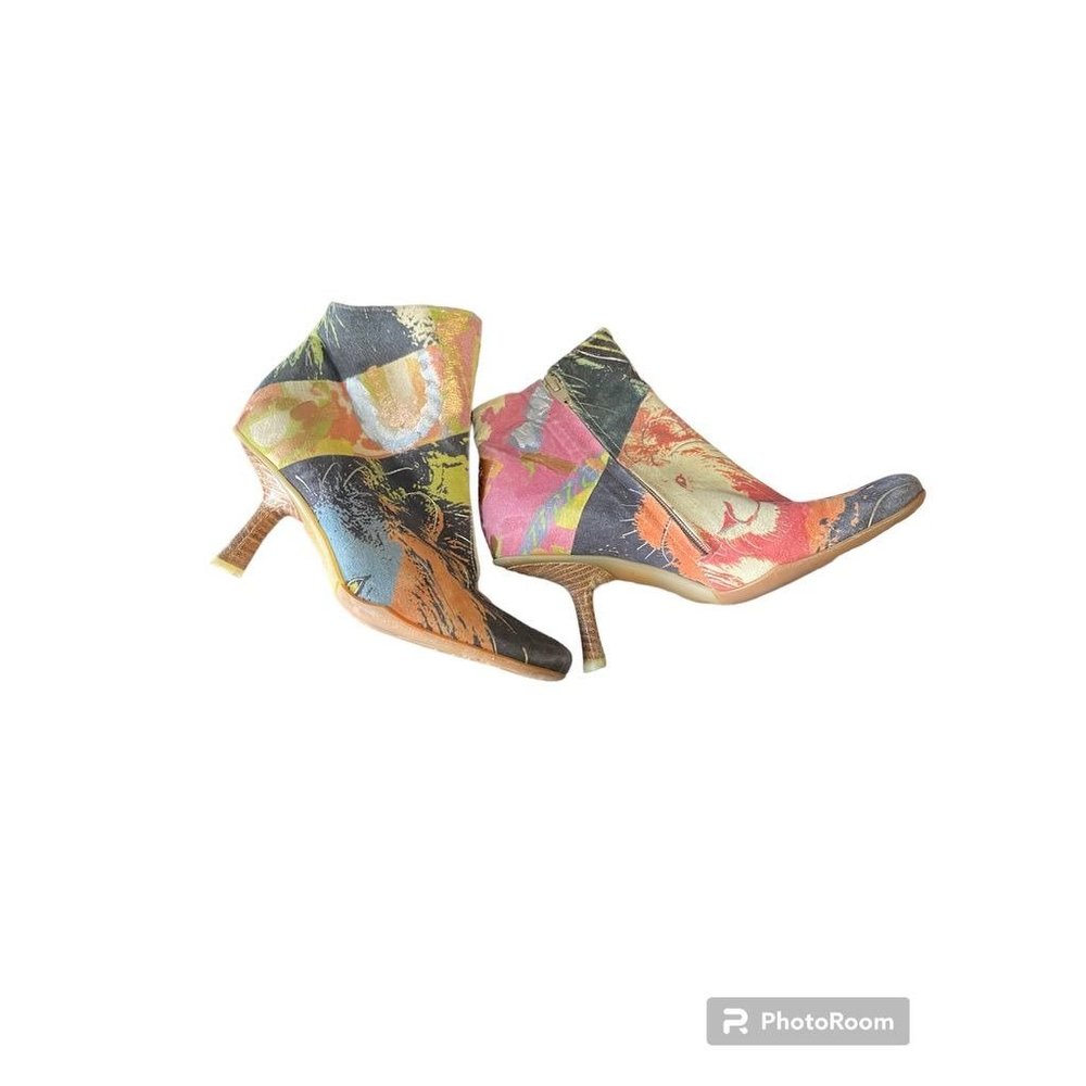 Materia Prima by Goffredo Fantini multicolor print and painted Bootie size 6 /36